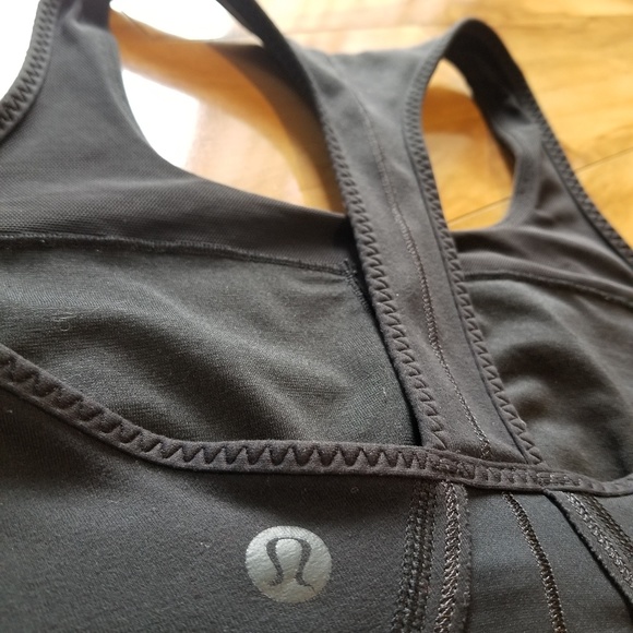 Lululemon tank - Picture 2 of 4